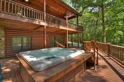 Luna Landing-Pet Friendly, Mtn Views, Hot Tub