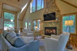 Rusty Nail  | Fire Pit | Hot Tub