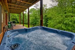 Sugar Creek Retreat-Hot Tub,Creek Front,Pool Table