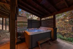 Laurel Brook-Pet Friendly, Hot Tub, Fire Pit