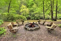 Go Fish | Creek Front | Pool Table | Fire Pit
