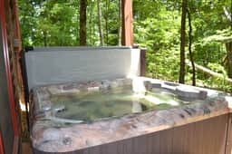 Sweet Retreat | Mtn Views | Hot Tub | Pet Friendly
