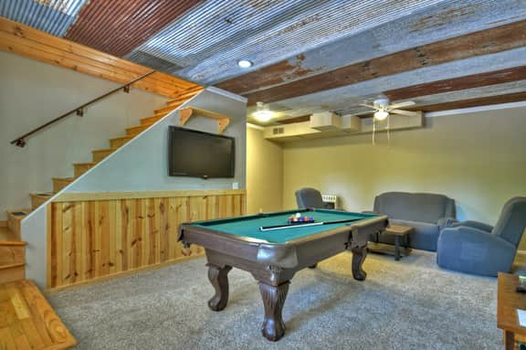 Luna Landing-Pet Friendly, Mtn Views, Hot Tub