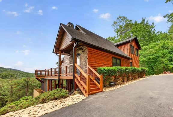 Shepherd's Sky View | MTN Views | Pool Table