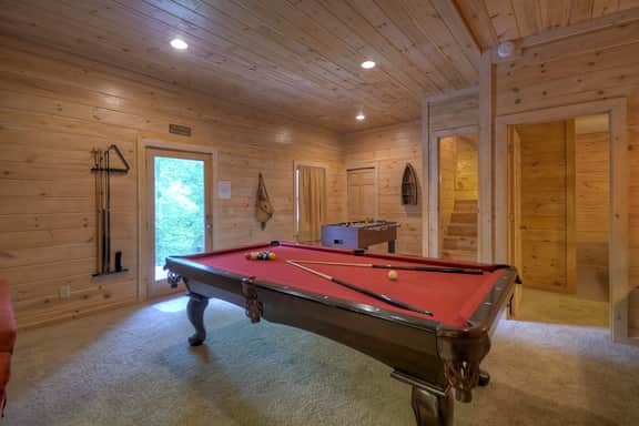 Sugar Creek Retreat-Hot Tub,Creek Front,Pool Table