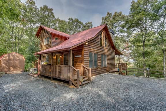 Country Dreams-Near Ocoee River, Hot Tub, Fire Pit