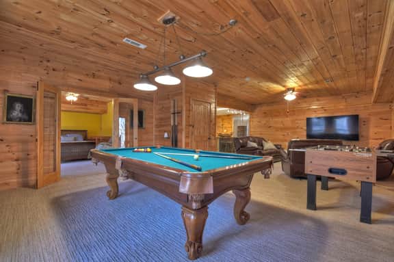 Stokes Haven | Pet Friendly | Hot Tub | Creek