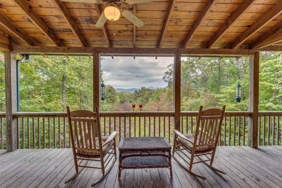 Treetops | Hot Tub | Fire Pit | Pool Table