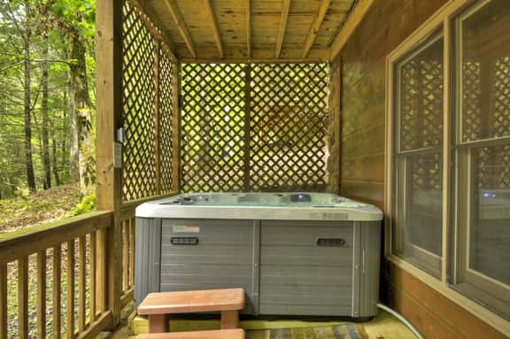 Mountain Lake Delight- Pet Friendly | Hot Tub