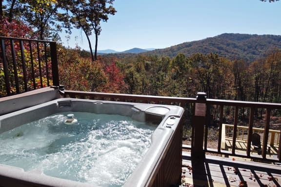 Beary Sweet- Hot Tub, MTN View
