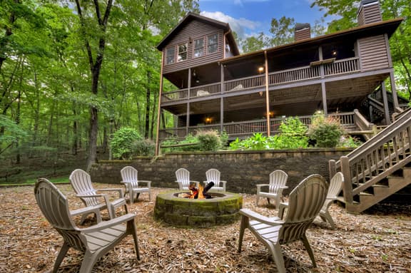 Stokes Haven | Pet Friendly | Hot Tub | Creek
