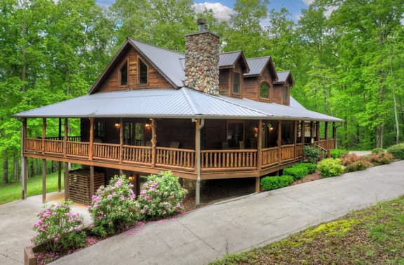 Hidden Creek- Trail to Creek, Hot Tub, Pool Table