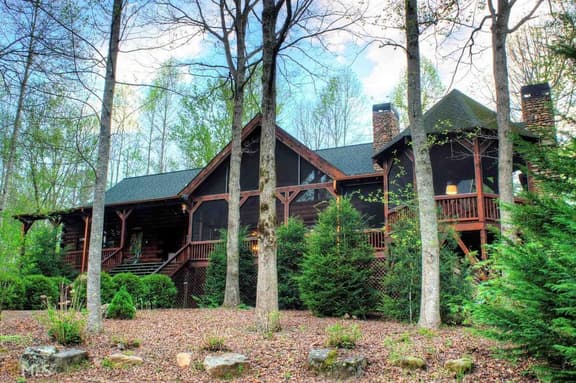 Black Bear River Lodge- Pet Friendly, Creek Access
