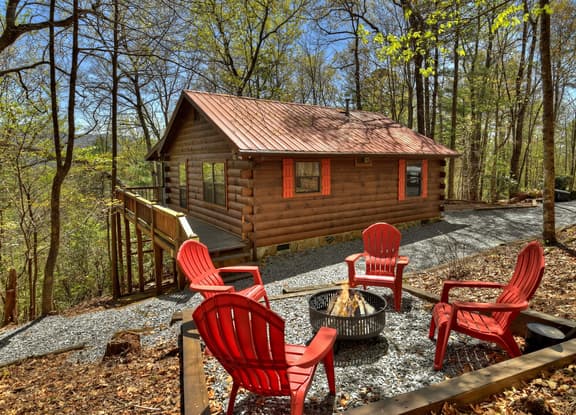 Mountain View Retreat | Fire Pit | Mtn Views